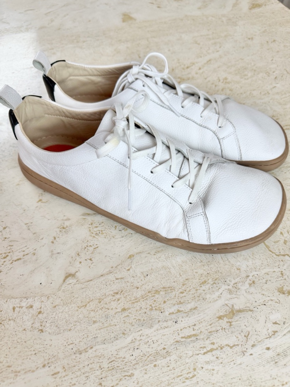 Men's White Leather Casual Sneakers - Low Top Lace-Up
